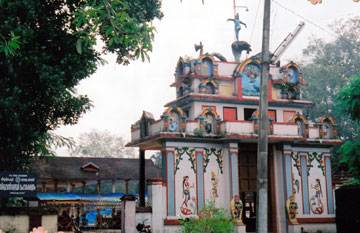 Tiruvanvandoor Gopuram